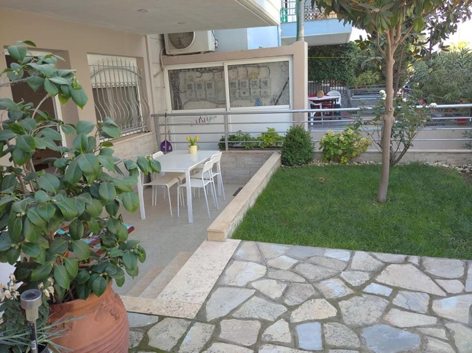 Apartamento Δεσποινα Néa Péramos Exterior foto