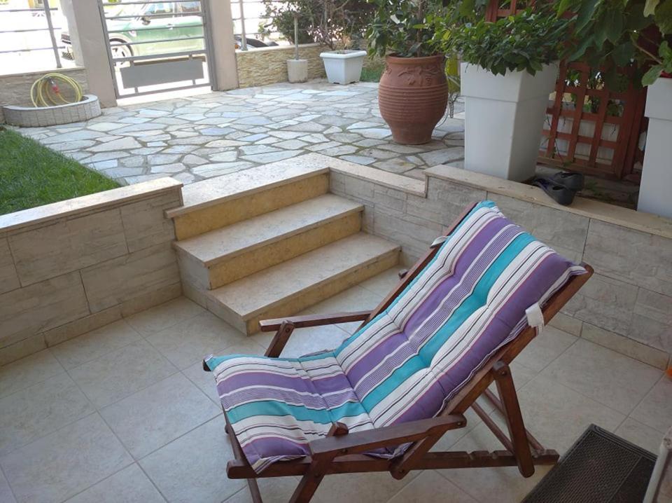 Apartamento Δεσποινα Néa Péramos Exterior foto